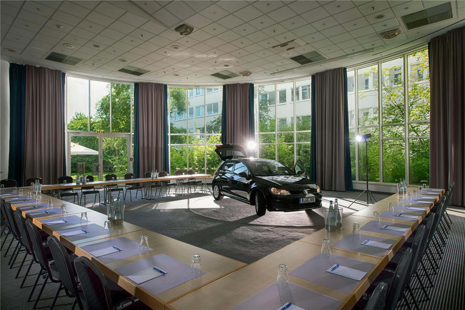 Фото Wyndham Hannover Atrium