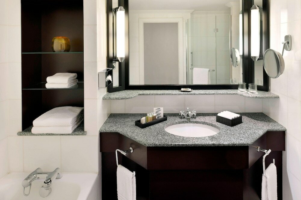 Фото Paris Marriott Champs Elysees Hotel