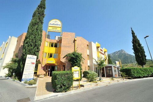 Гостиница Brit Hotel Essentiel Toulon La Valette в Тулоне