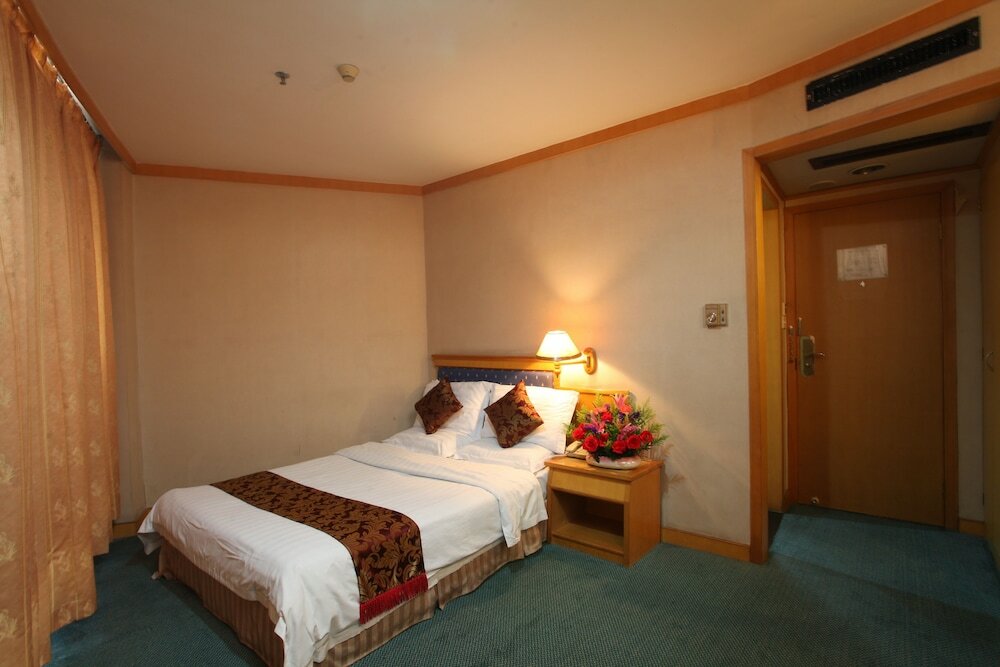 Фото Xin Hua Hotel Guangzhou