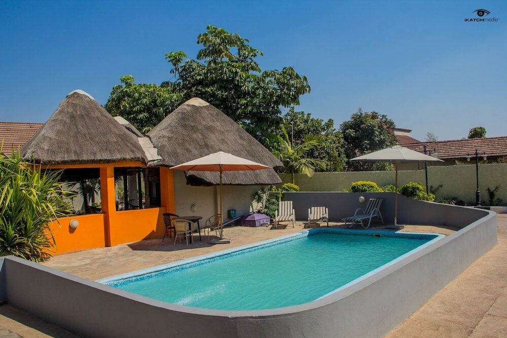 Фото Nomad's Court Lodge