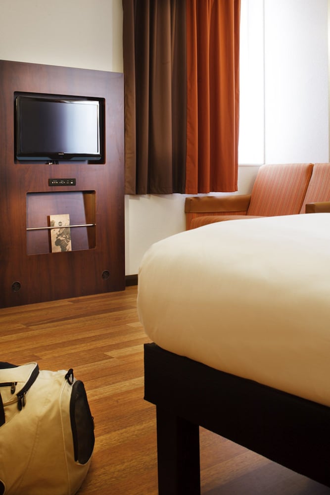 Фото Ibis London Greenwich