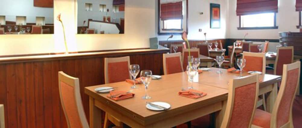 Фото King Robert Hotel