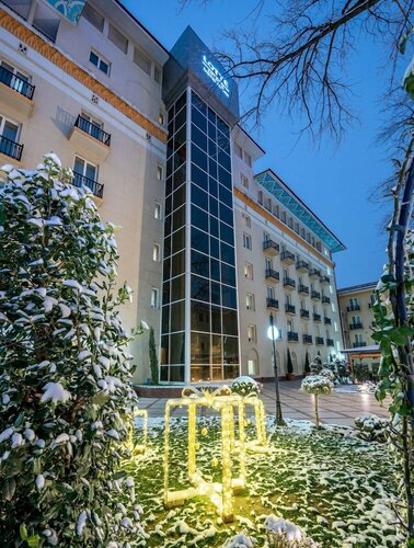 Гостиница Lotte City Hotels Tashkent Palace в Узбекистане