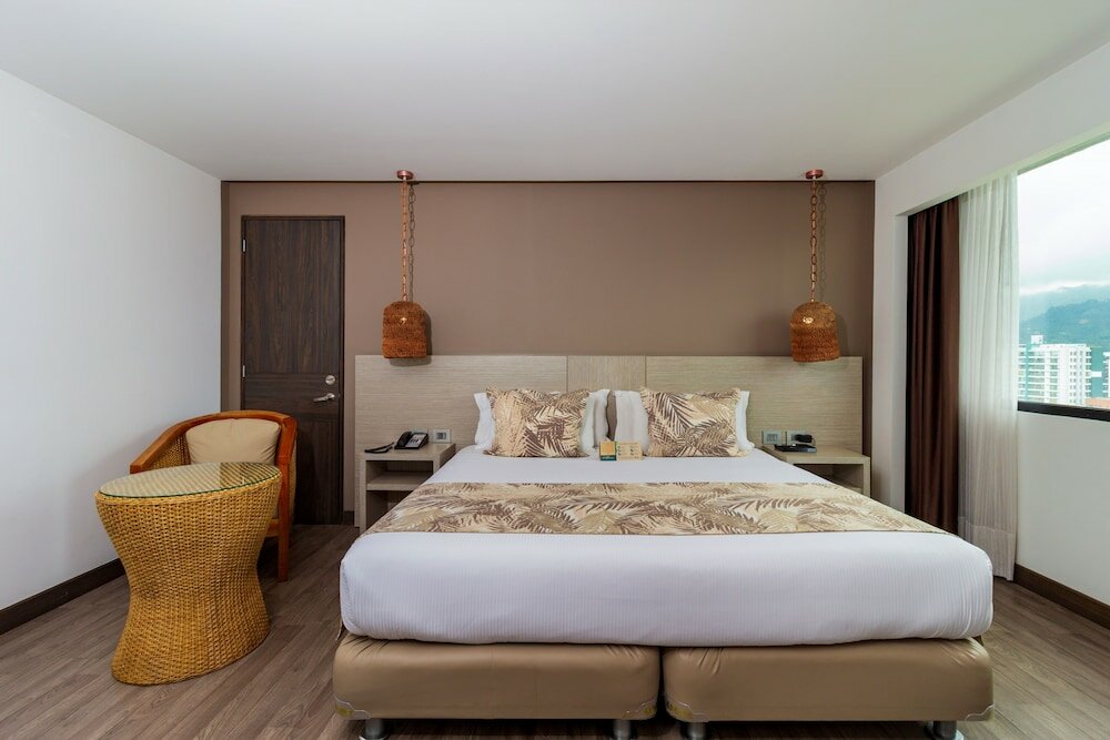 Фото Hotel Mocawa Plaza Armenia