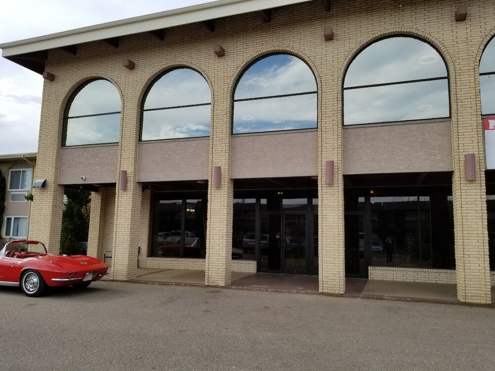 Фото Baymont by Wyndham Medicine Hat