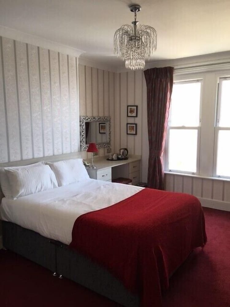 Фото Balmoral Hotel