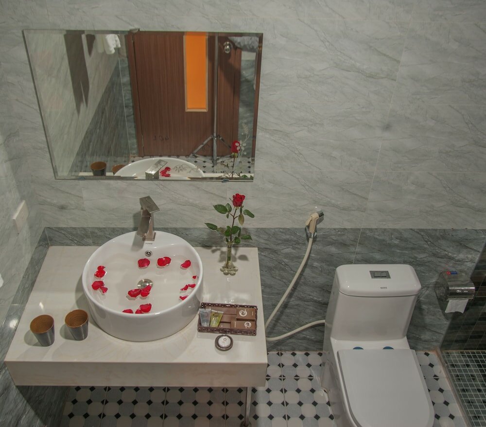 Фото La Paloma Hotel