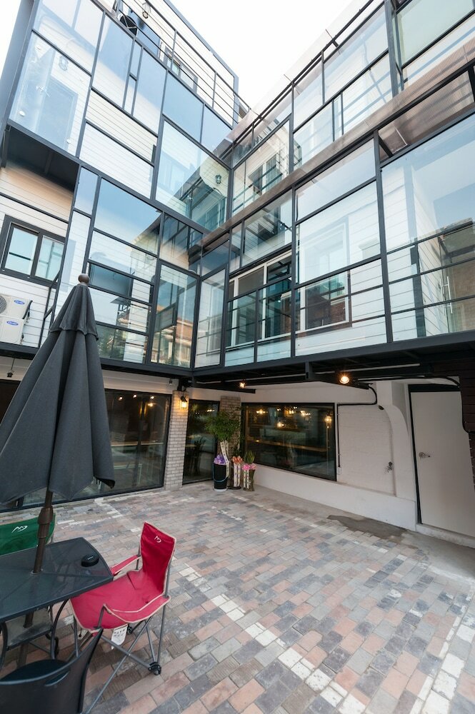 Фото Inno Guesthouse & Bar Hongdae - Hostel