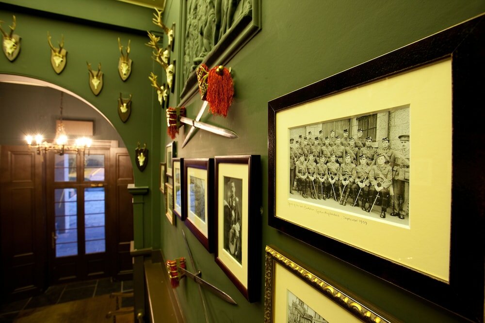 Фото Thainstone House