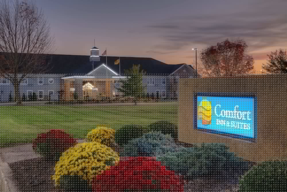 Фото Comfort Inn & Suites and Conference Center