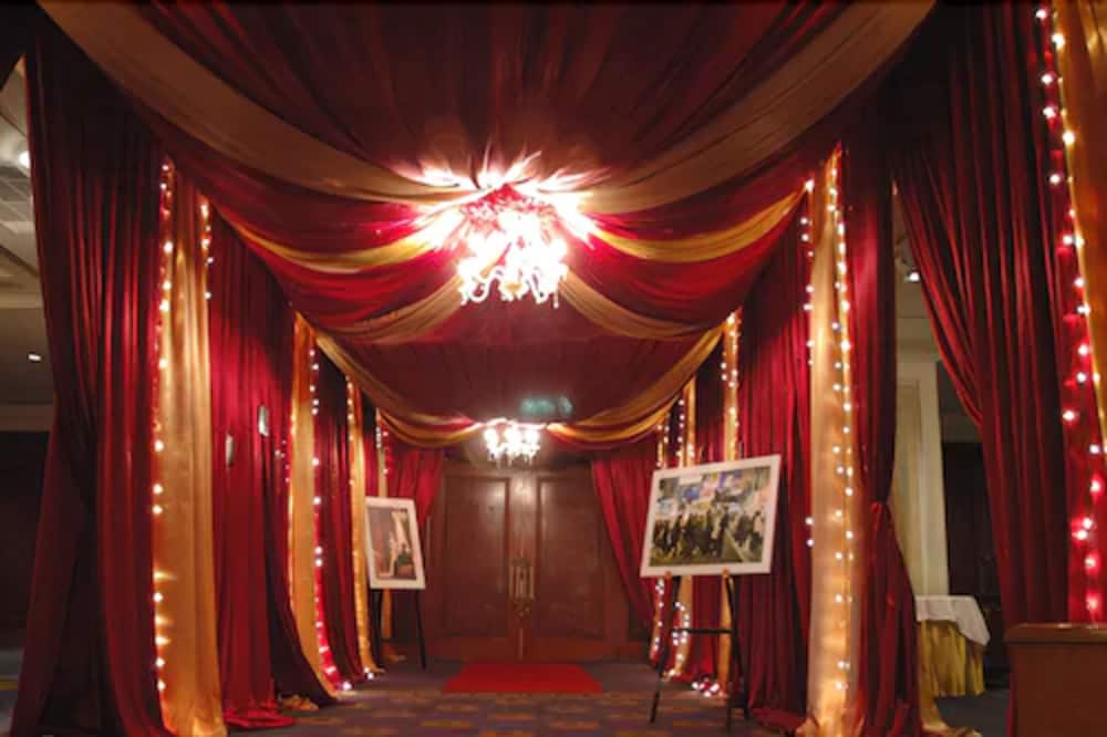 Фото Menara Peninsula Hotel Jakarta