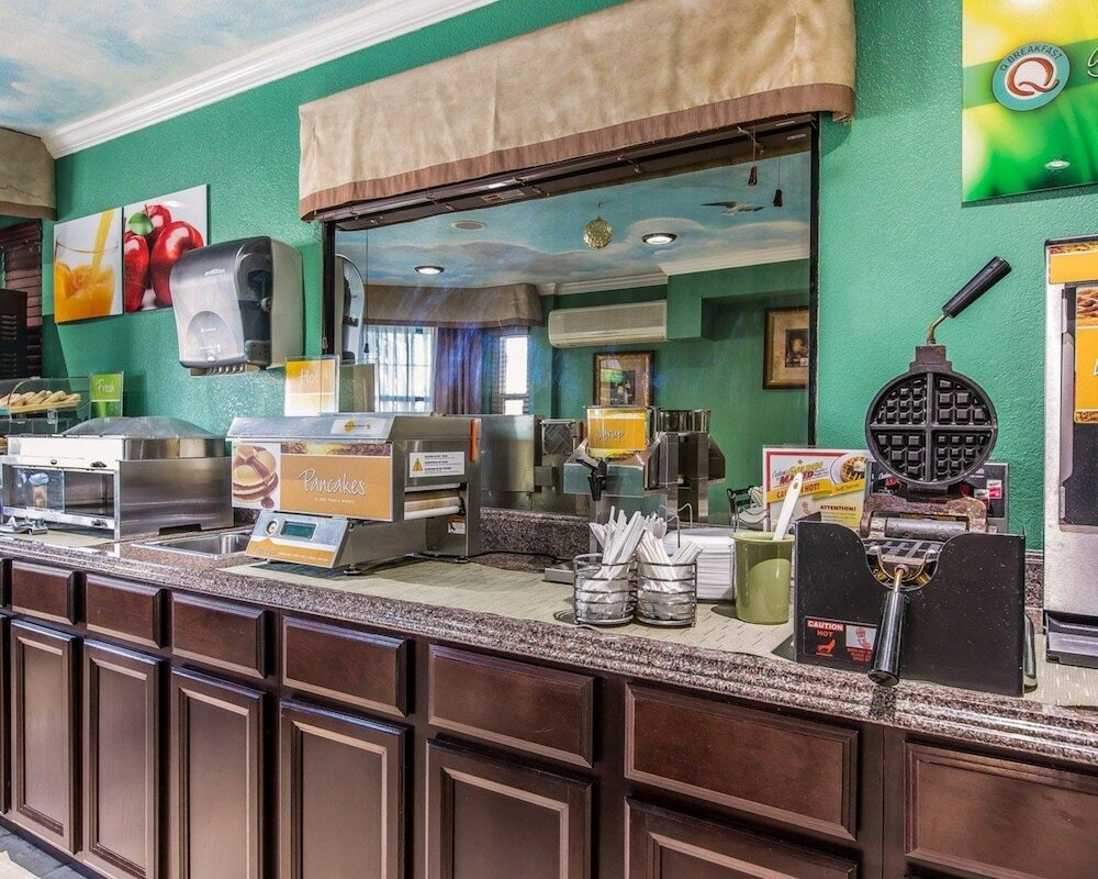 Фото Quality Inn Hemet - San Jacinto