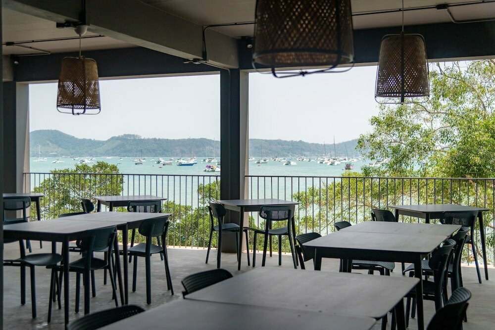 Hotel Arch39 Phuket Beach Front, Chalong, photo