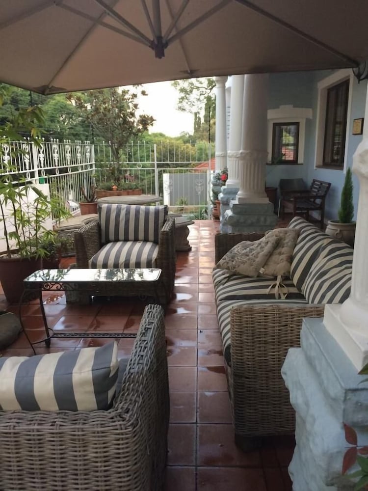 Фото Melville Turret Guesthouse