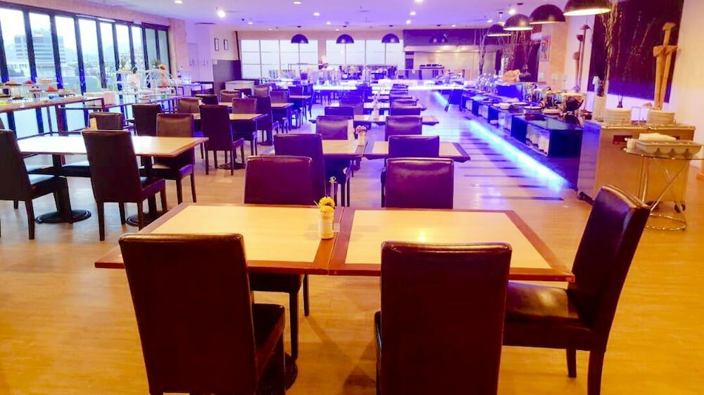 Фото Tower Regency Hotel & Apartments