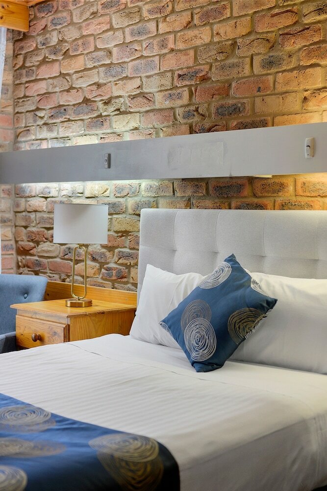 Фото The Settlement Historic Hotel