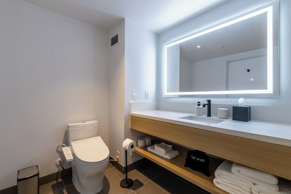 Фото Hotel Mai Downtown Long Beach