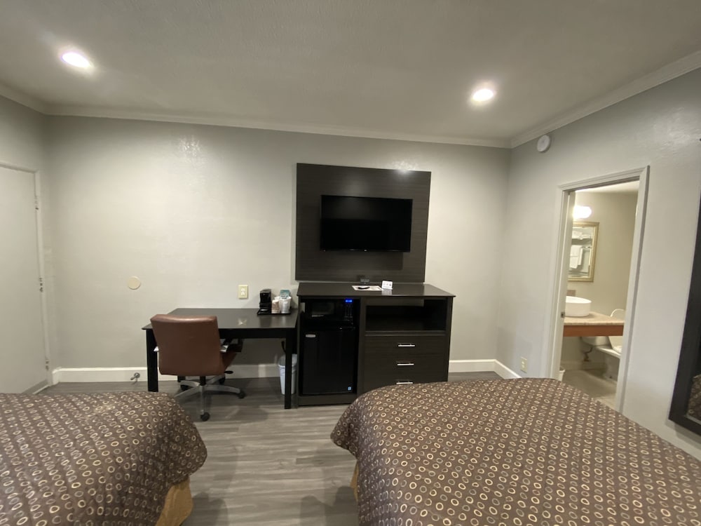 Фото Budget Inn of Hayward