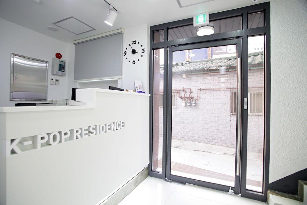 Фото K-Guesthouse Dongdaemun Premium 2