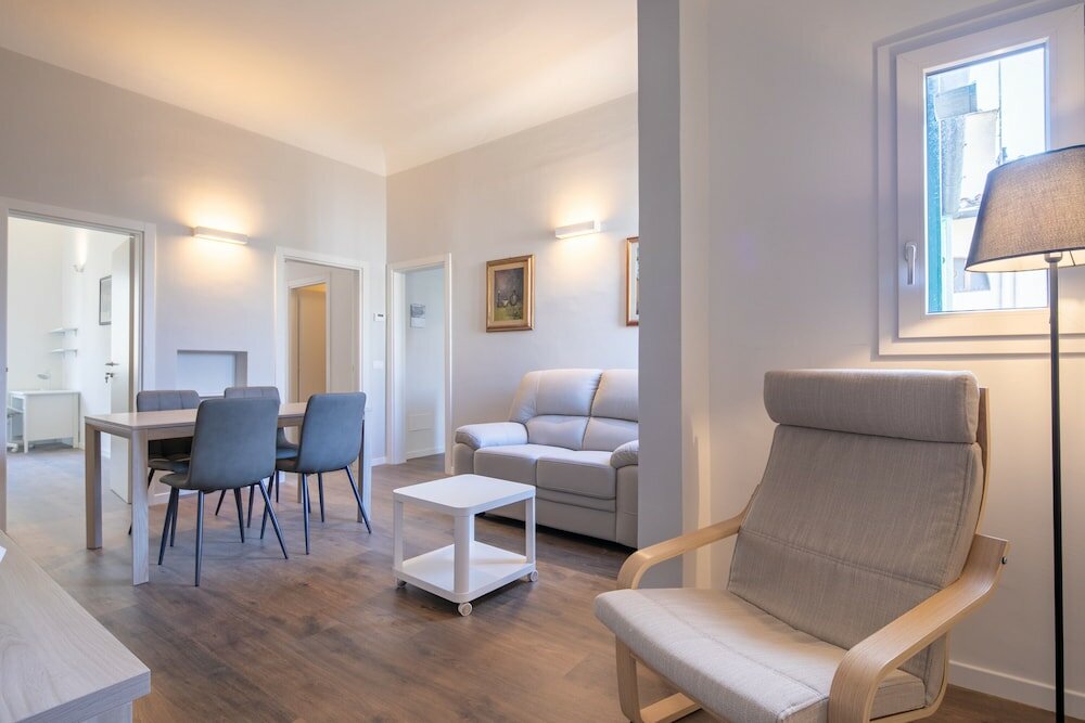 Фото Indipendenza House