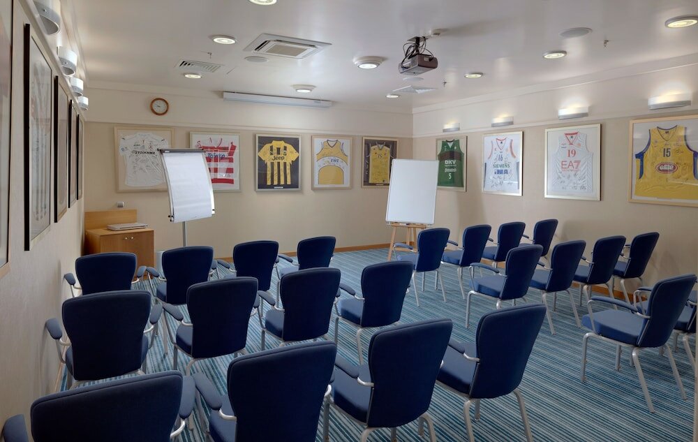 Фото Holiday Inn Athens Attica AV. Airport West, an Ihg Hotel