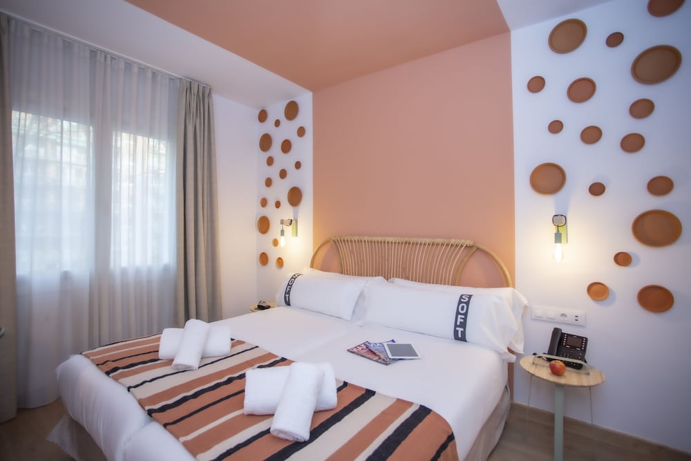 Фото Hotel Prisma Barcelona