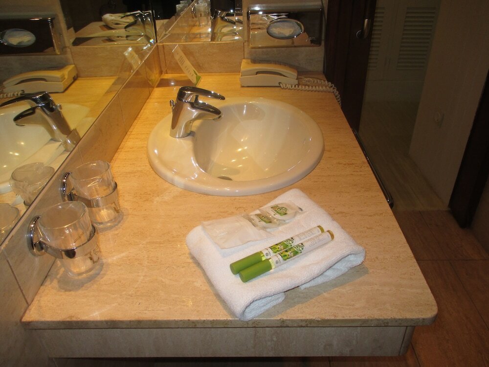 Фото Hotel Escuela Santa Cruz