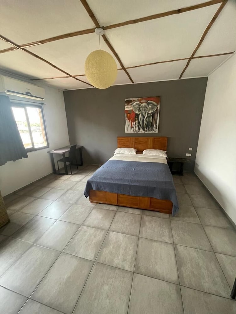 Фото Omanye Lodge