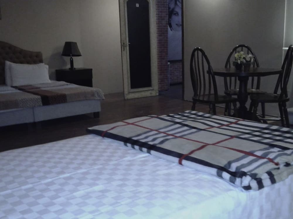 Фото Explorer's Lounge