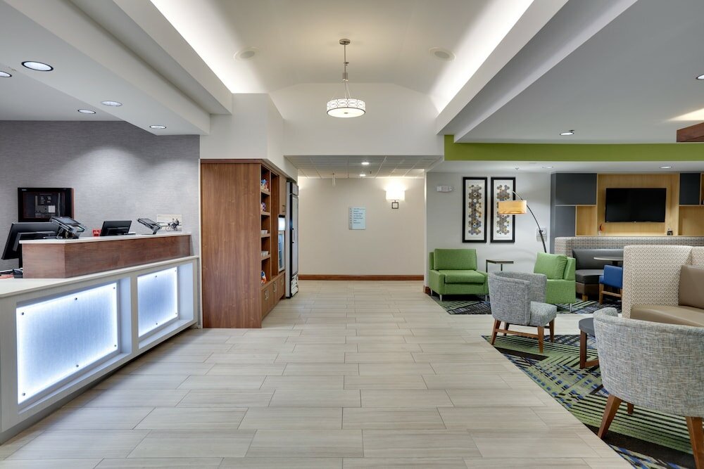 Фото Holiday Inn Express Mitchell, an Ihg Hotel