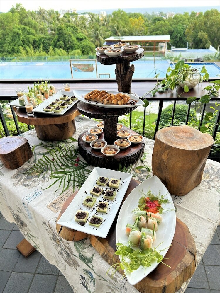 Фото Tom Hill Boutique Resort & SPA