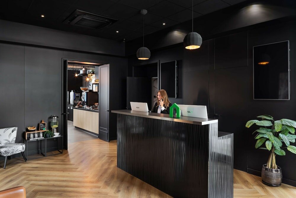 Фото Campanile Caen Centre Gare