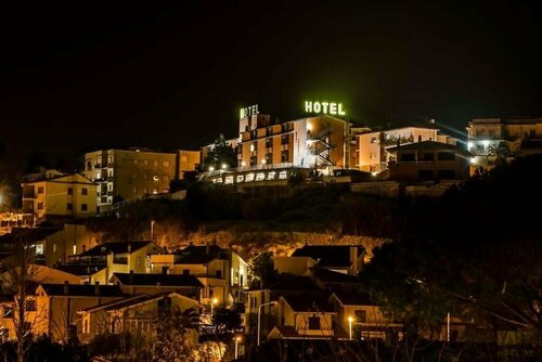 Внешний вид отеля Tarconte в Тарквинии, фото 2