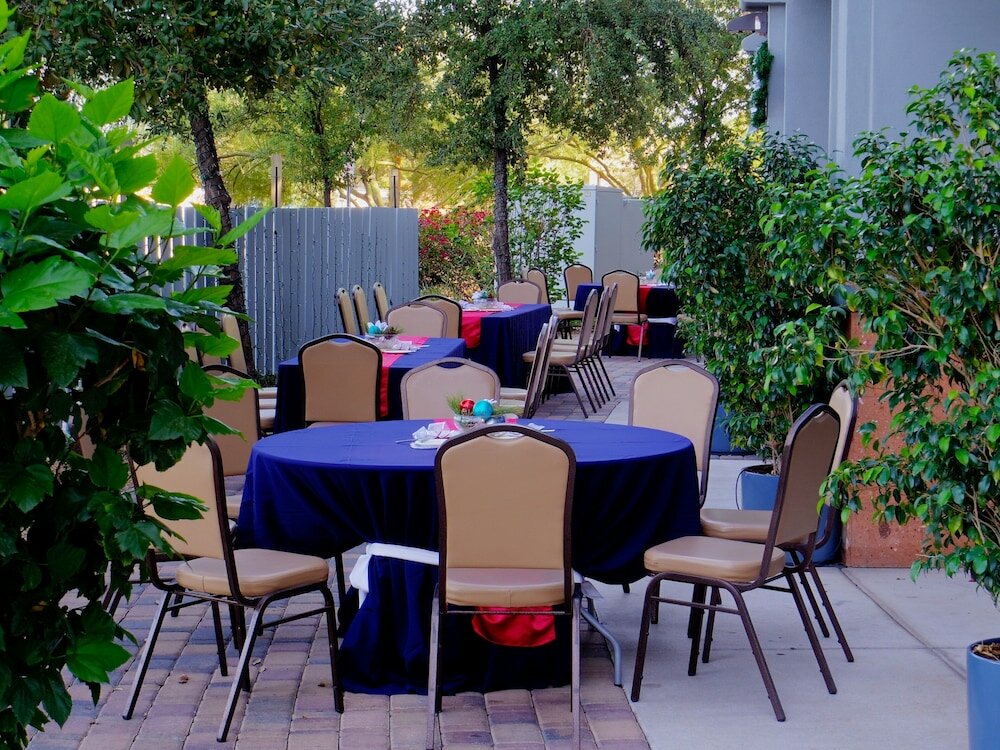 Фото Holiday Inn Hotel & Suites Phoenix Airport, an Ihg Hotel