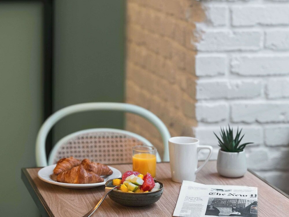 Фото Ibis Styles Paris Montmartre North Hotel