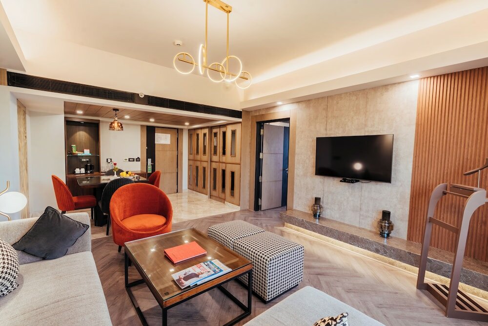 Фото The Piccadily Lucknow