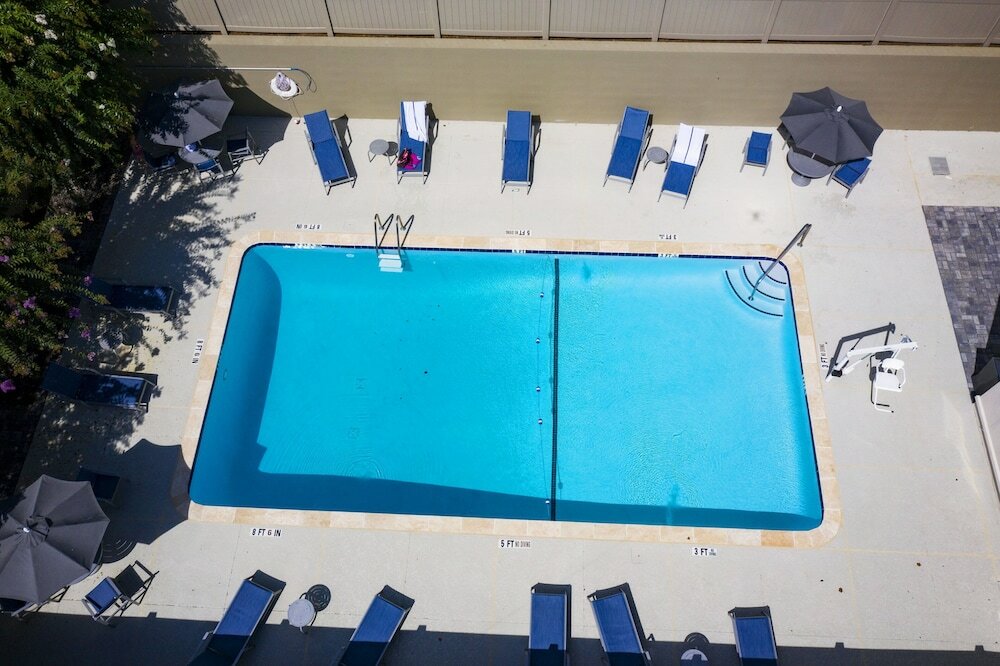 Фото Holiday Inn Express Athens, an Ihg Hotel