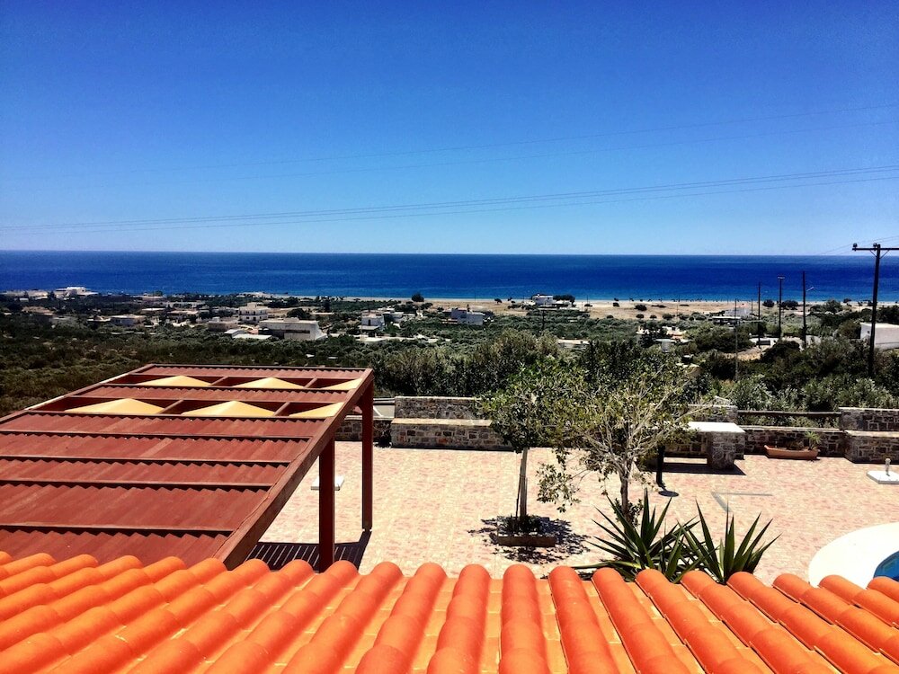 Фото Filoxenia Villa