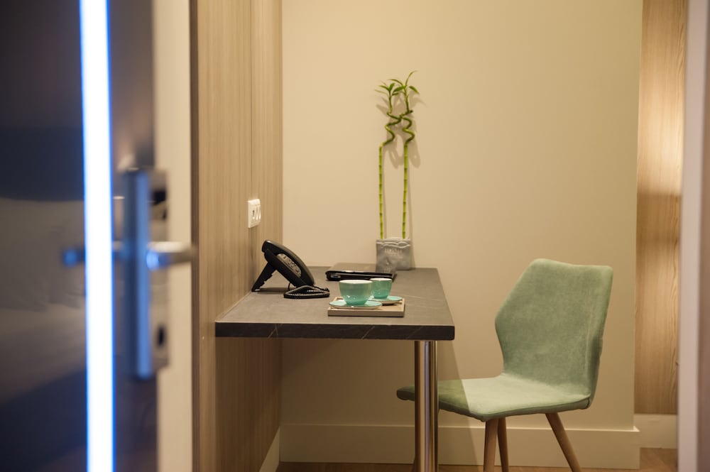 Фото Апарт-Отель Athens Platinum Rooms and Suites