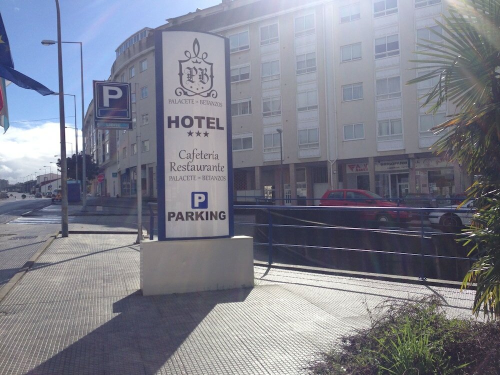 Фото Hotel Villa de Betanzos