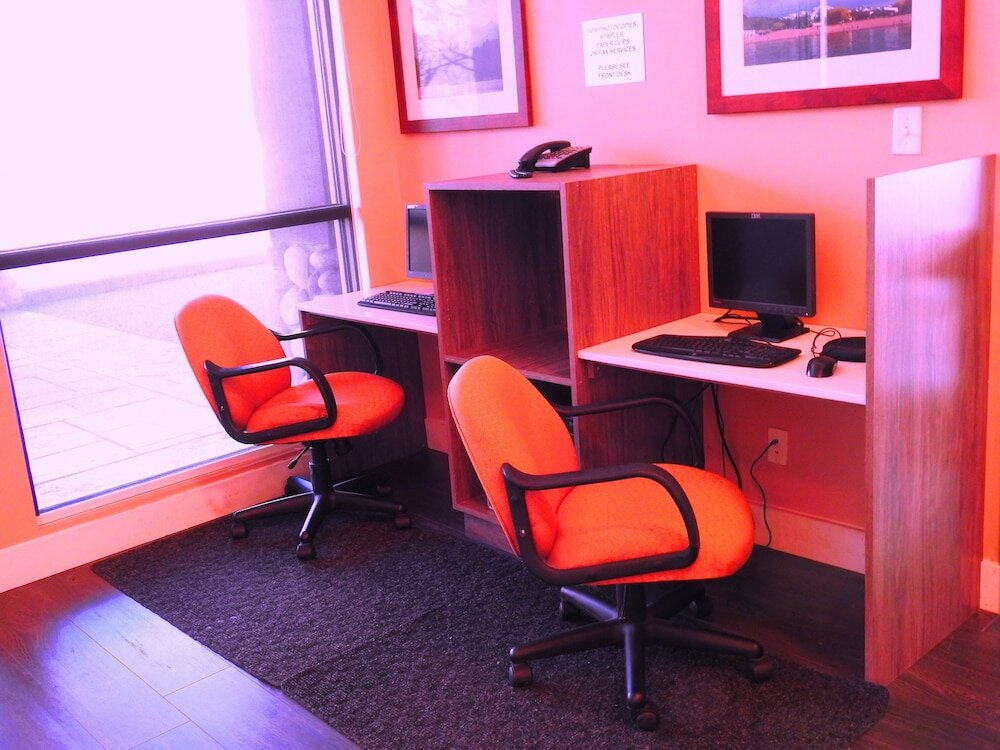 Фото Comfort Inn & Suites