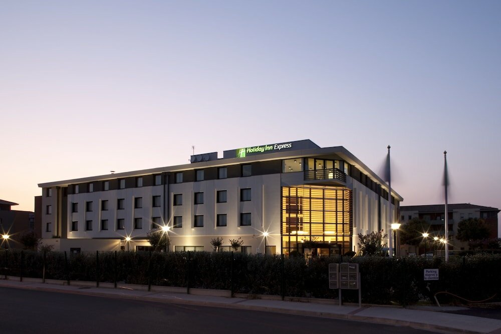 Фото Holiday Inn Express Toulouse Airport