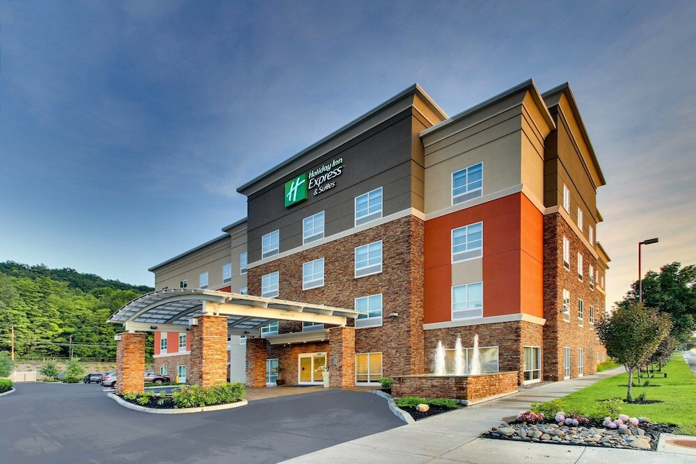 Фото Holiday Inn Express & Suites Ithaca, an Ihg Hotel