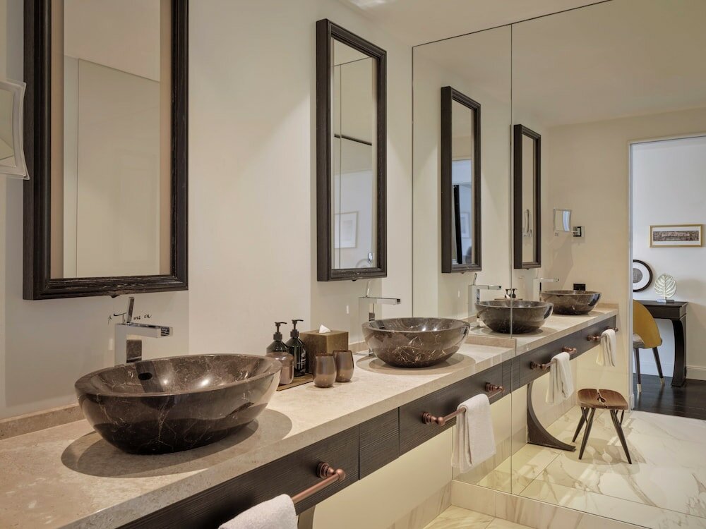 Фото Sir Nikolai Hotel