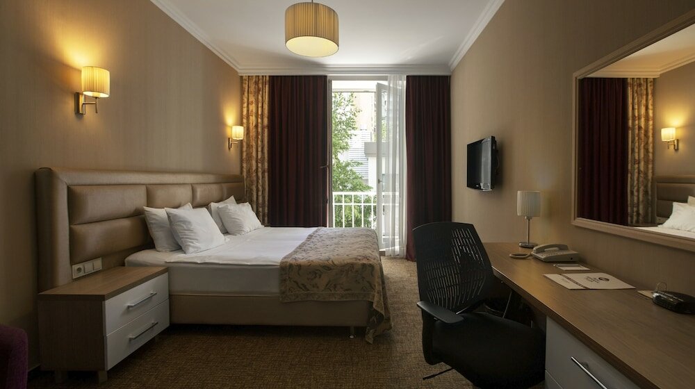 Фото Best Western Plus Flowers Hotel