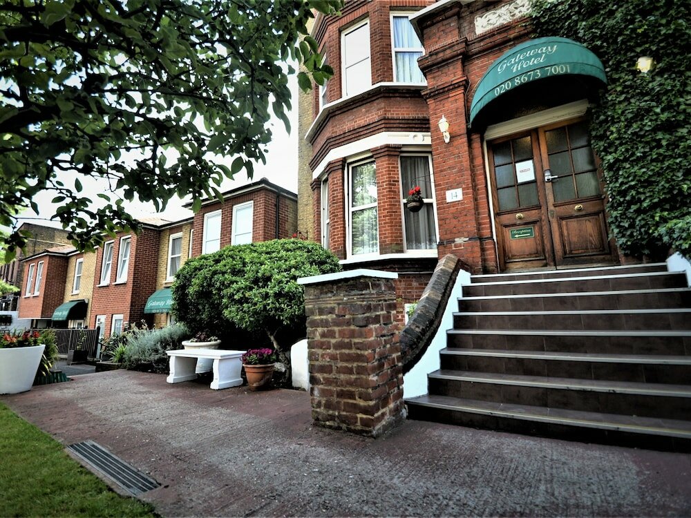 Фото Gateway Hotel