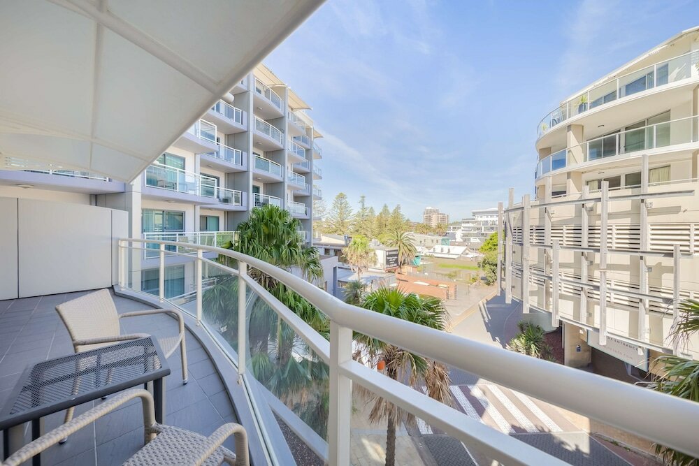 Фото Oaks Waterfront Resort