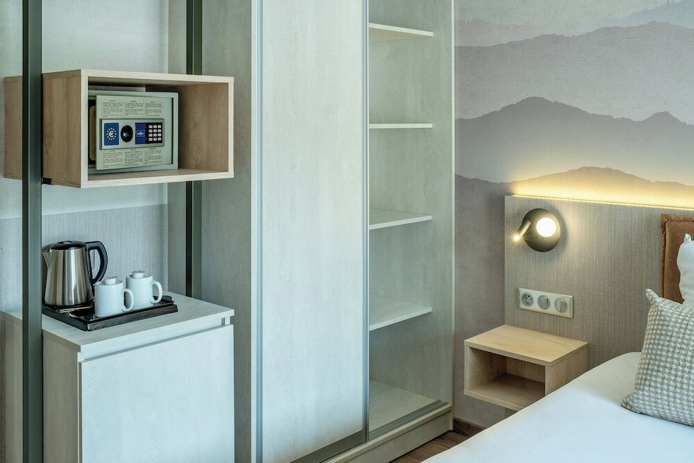 Фото Hotel La Solitude