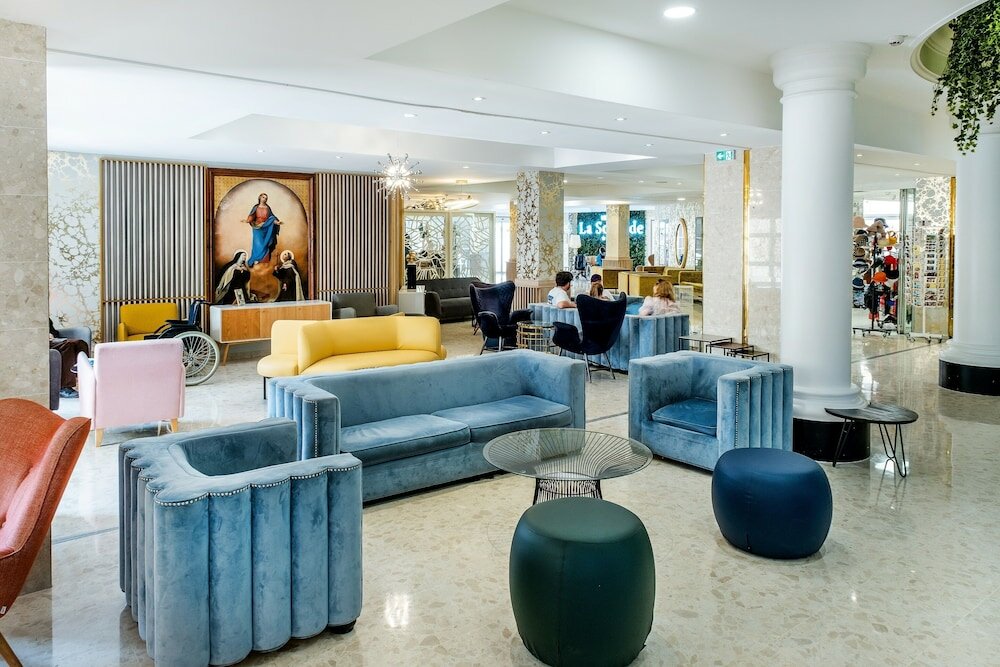 Фото Hotel La Solitude